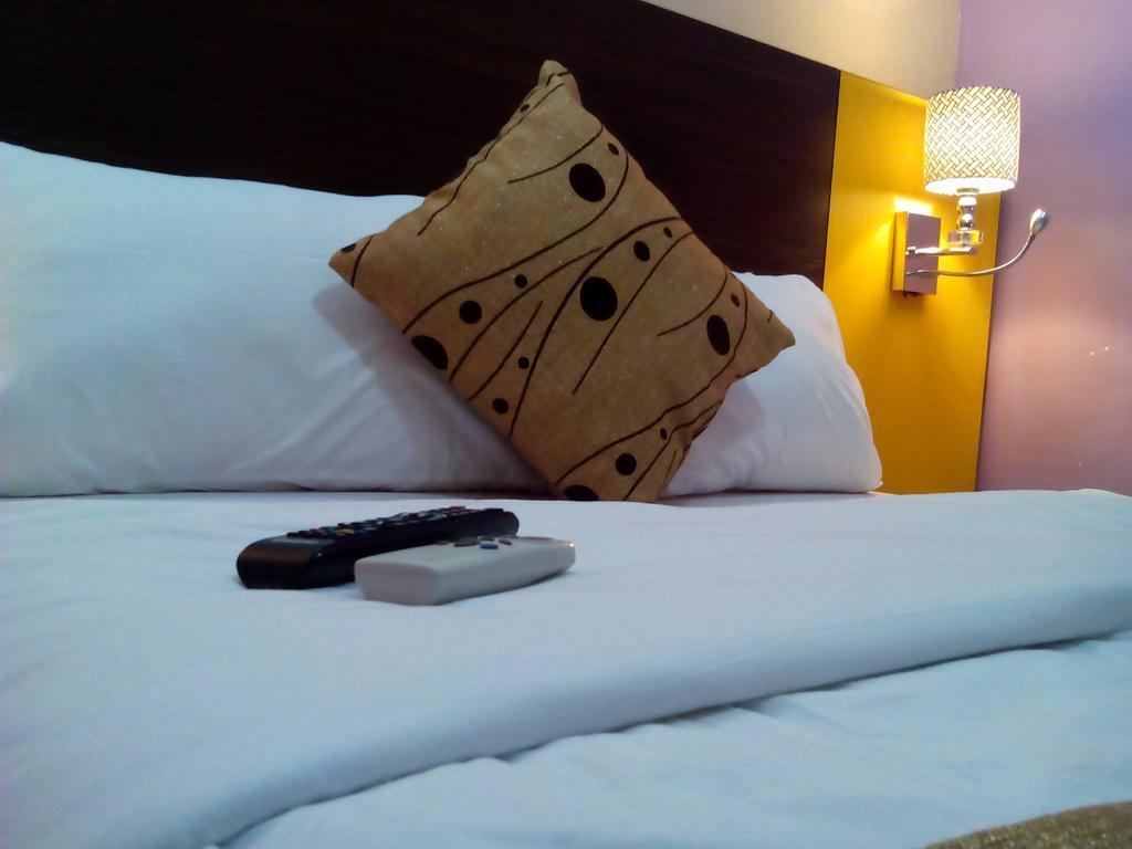 Downtown Royal Hotel Ikeja Extérieur photo