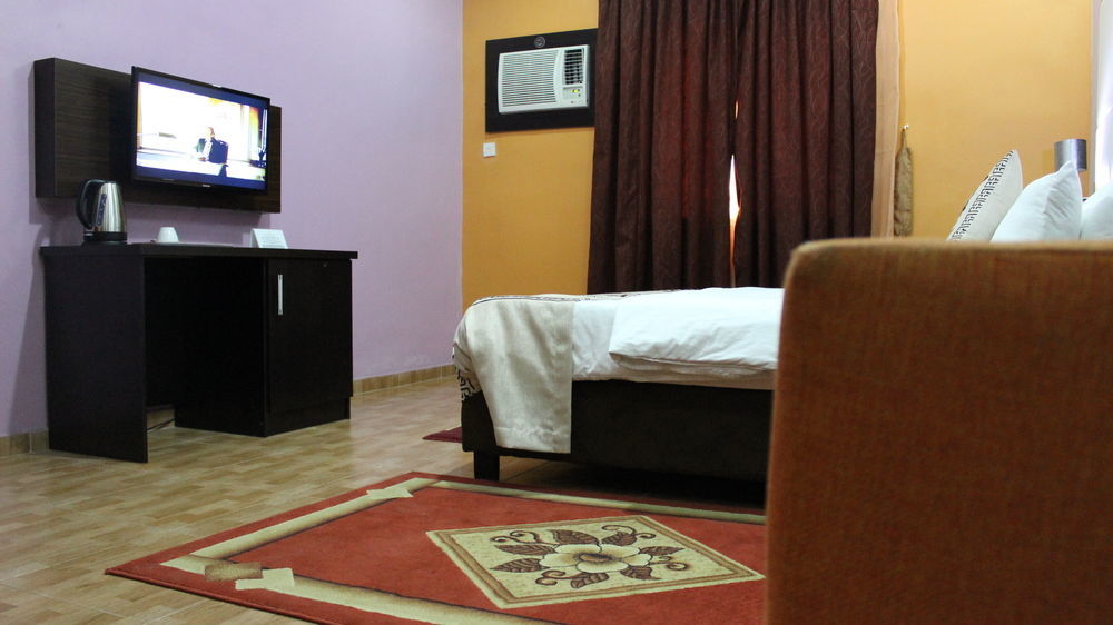 Downtown Royal Hotel Ikeja Extérieur photo