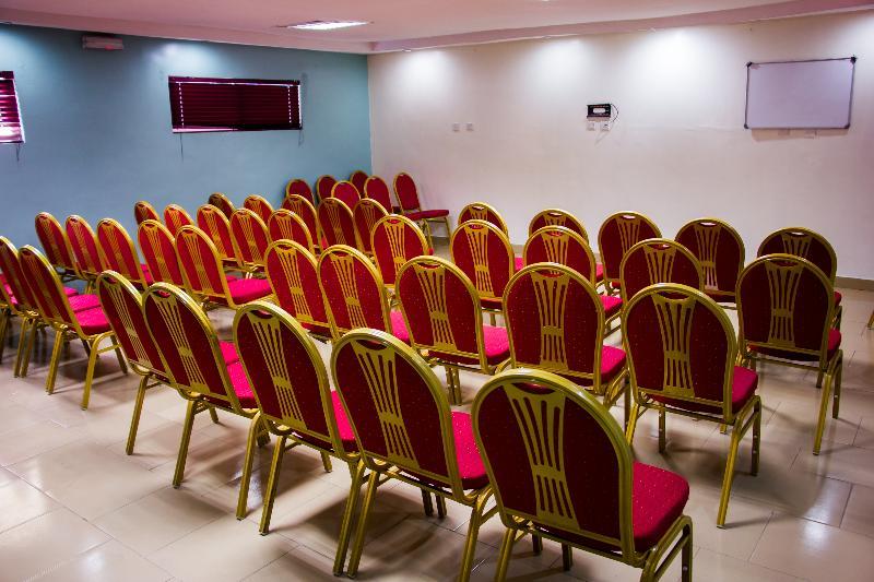 Downtown Royal Hotel Ikeja Extérieur photo