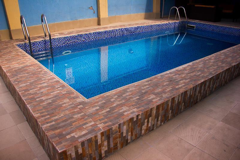Downtown Royal Hotel Ikeja Extérieur photo