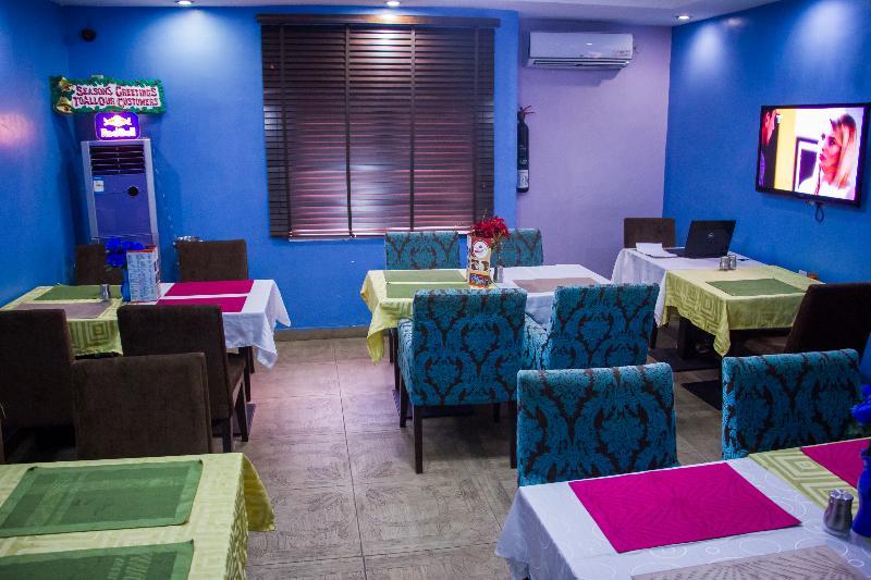 Downtown Royal Hotel Ikeja Extérieur photo