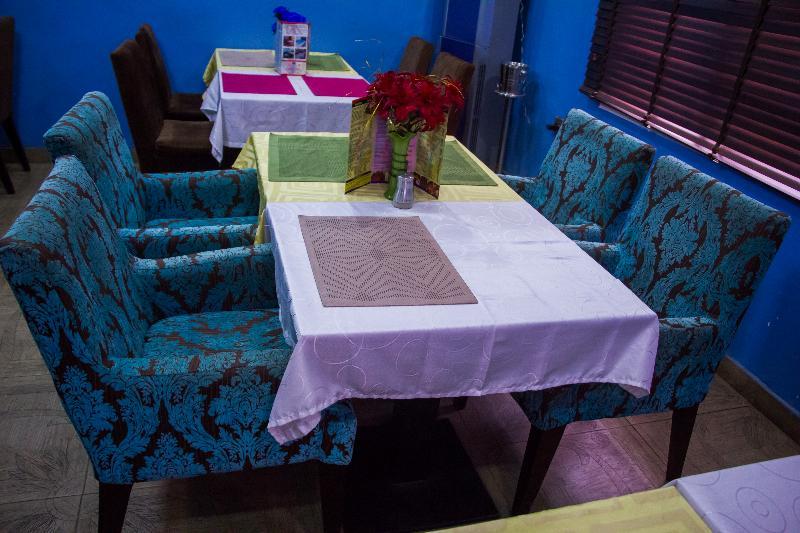 Downtown Royal Hotel Ikeja Extérieur photo