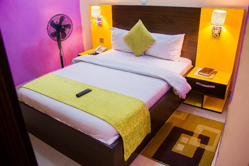 Downtown Royal Hotel Ikeja Extérieur photo