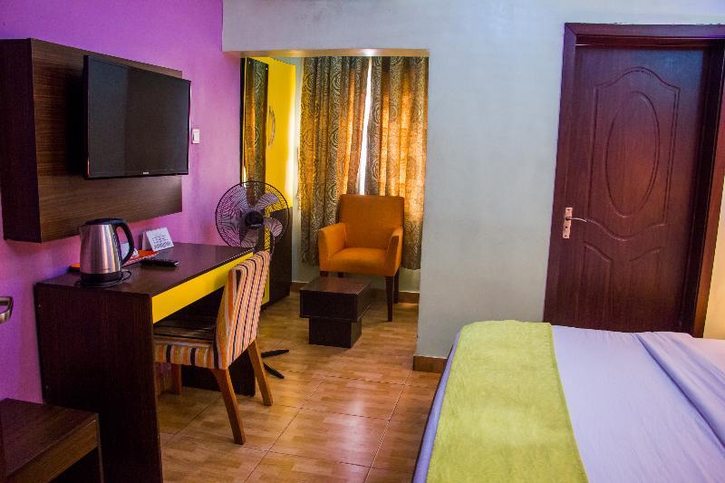 Downtown Royal Hotel Ikeja Extérieur photo